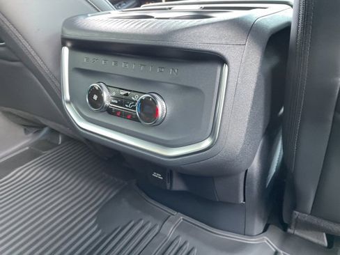 New 2026 Ford Expedition Max Platinum image 61