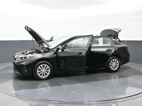 Used 2024 Kia Forte LX FWD image 48