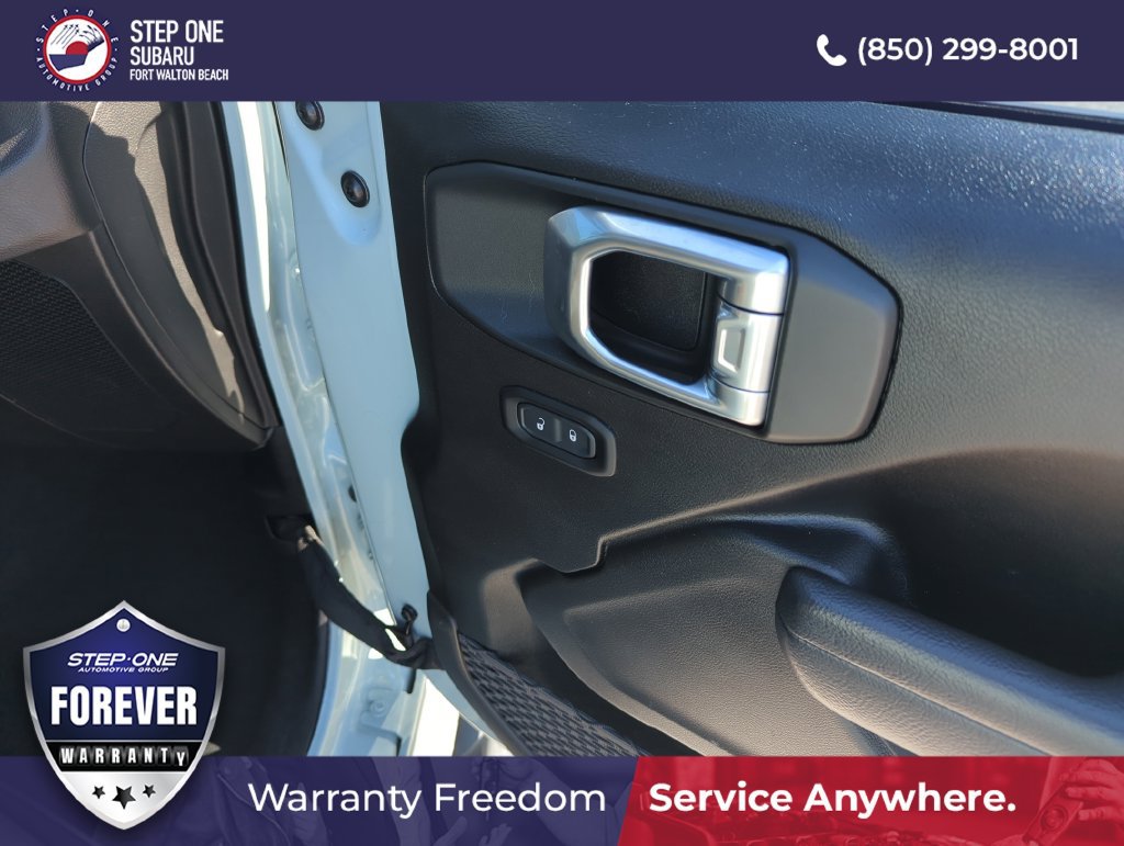 Used 2024 Jeep Wrangler Unlimited w/ Convenience Group AWD/4WD image 33