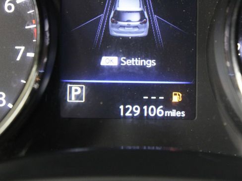 Used 2020 Nissan Rogue SV FWD image 37
