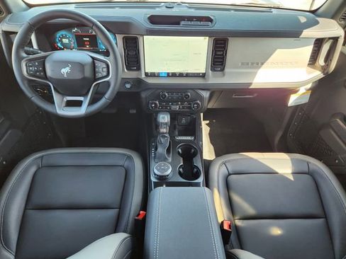New 2026 Ford Bronco Outer Banks image 27