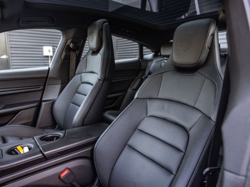 Certified 2023 Porsche Taycan image 5