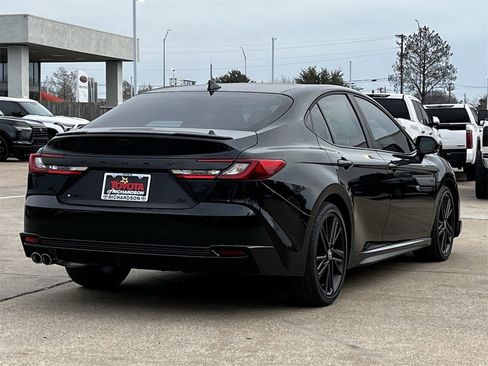 New 2026 Toyota Camry Hybrid image 4