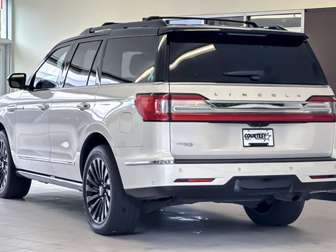 Used 2019 Lincoln Navigator Reserve AWD/4WD image 6