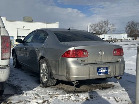 Used 2008 Buick Lucerne CXS image 2