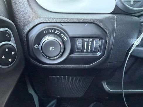 Used 2021 Jeep Wrangler Unlimited Sport AWD/4WD image 24