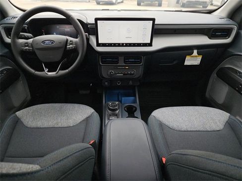 New 2025 Ford Maverick XLT w/ XLT Luxury Package image 9