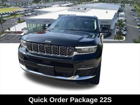 Certified 2021 Jeep Grand Cherokee L Summit w/ Advanced Protech Group IV AWD/4WD image 3