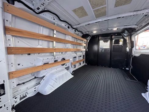 Used 2024 Ford Transit 250 Low Roof w/ Exterior Upgrade Package image 30