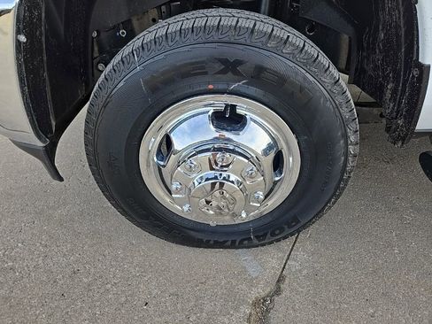 New 2026 RAM 3500 Tradesman image 37