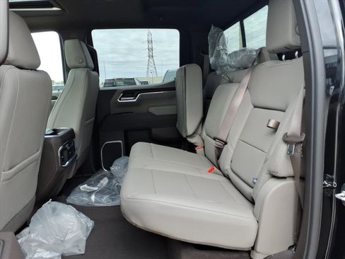 New 2026 GMC Sierra 1500 SLT w/ SLT Premium Package image 15