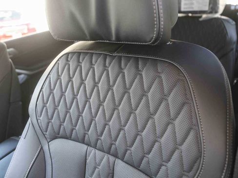 New 2026 BMW ALPINA XB7 image 23