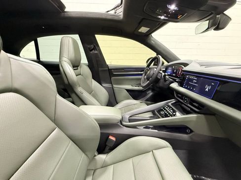 Used 2025 Porsche Macan Turbo Electric image 38