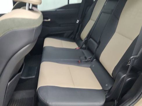 Used 2024 Lexus GX 550 image 34