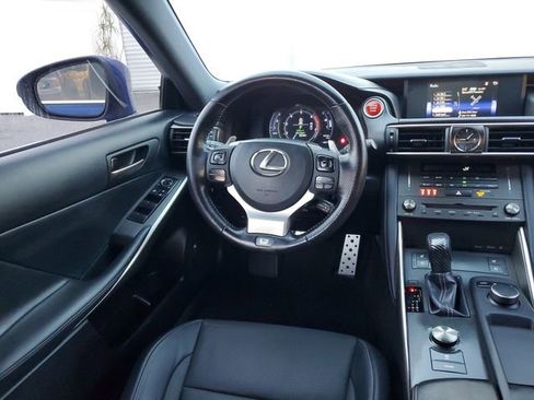 Used 2020 Lexus IS 300 F Sport image 12