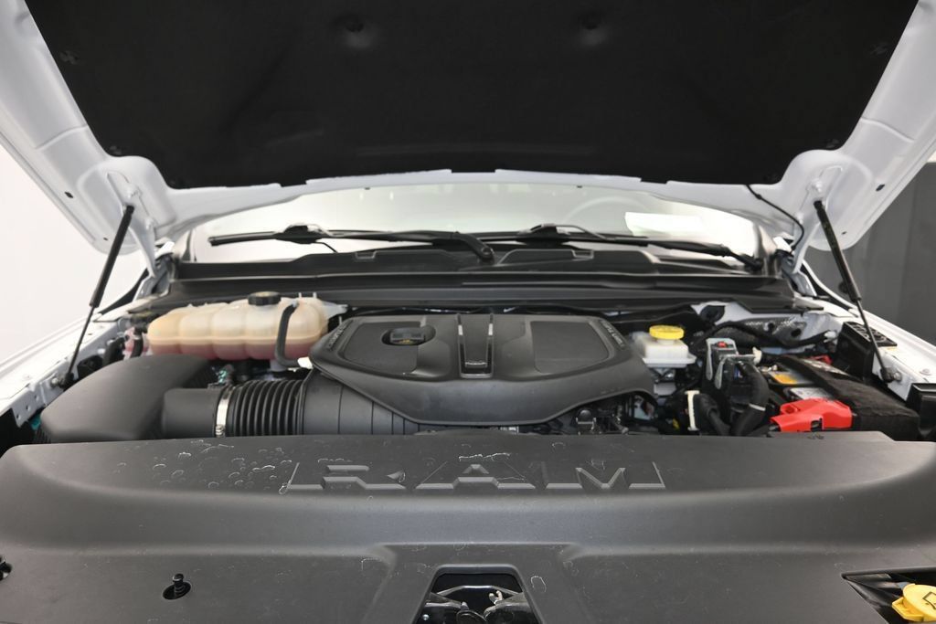 Used 2025 RAM 1500 Big Horn RWD image 27