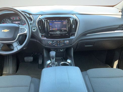 Used 2023 Chevrolet Traverse LT FWD image 7