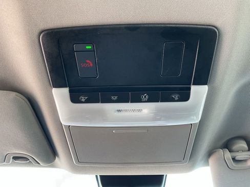 Used 2025 Nissan Altima 2.5 SV FWD image 17