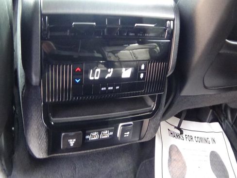 Certified 2025 Jeep Wagoneer L 4WD image 12