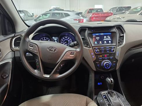 Used 2018 Hyundai Santa Fe Sport w/ 2.4L Value Package 02 FWD image 5