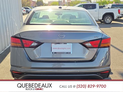 Used 2023 Nissan Altima 2.5 SV FWD image 6