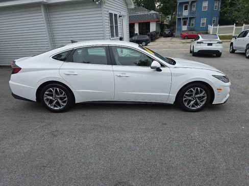 Used 2023 Hyundai Sonata SEL FWD image 3