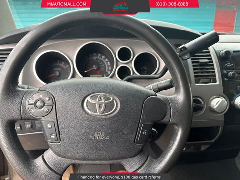 Used 2013 Toyota Tundra 4x4 CrewMax w/ Tow Pkg image 11