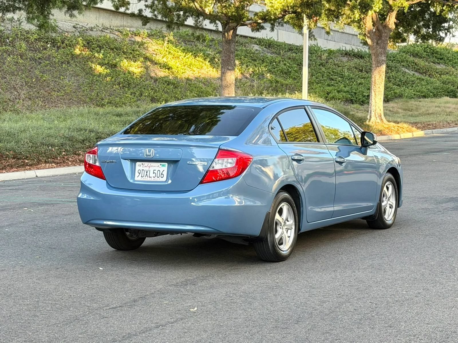 Used 2012 Honda Civic Natural Gas image 4