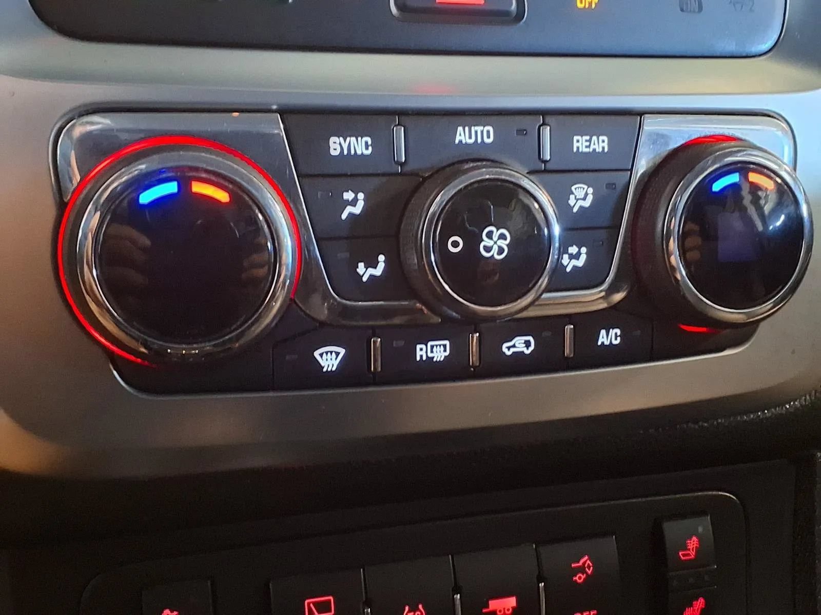 Used 2014 GMC Acadia SLE AWD/4WD image 20