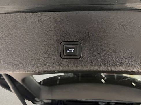 Used 2018 Chevrolet Traverse LT AWD/4WD image 5