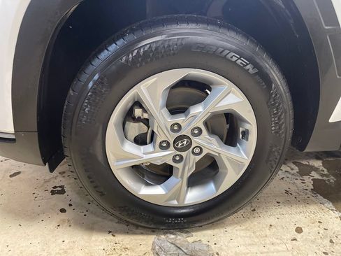 Certified 2024 Hyundai Tucson SEL AWD/4WD image 11