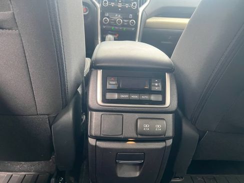 Used 2021 Subaru Ascent Premium w/ Convenience Package AWD/4WD image 17