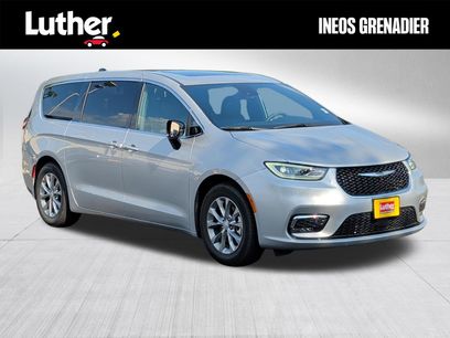Used 2026 Chrysler Pacifica Limited