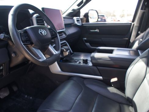 Used 2024 Toyota Sequoia Platinum image 14