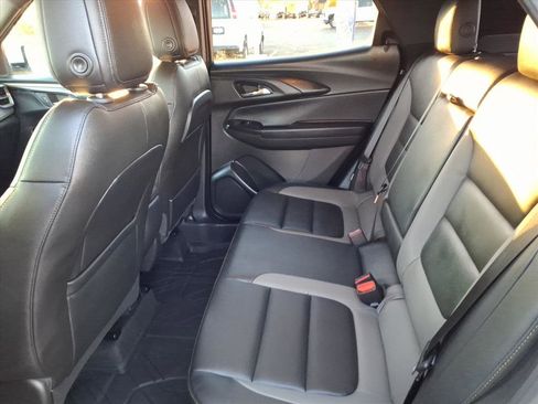 Used 2025 Chevrolet TrailBlazer ACTIV w/ Convenience Package image 25