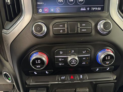 Used 2022 GMC Sierra 2500 SLE w/ SLE Value Package; AWD/4WD image 21