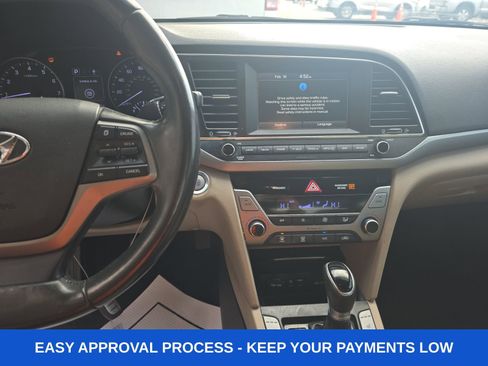 Used 2017 Hyundai Elantra Value Edition FWD image 13