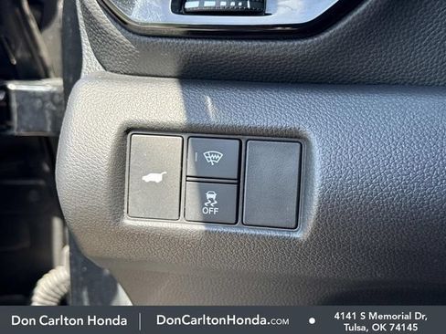 Used 2025 Honda Pilot TrailSport image 31