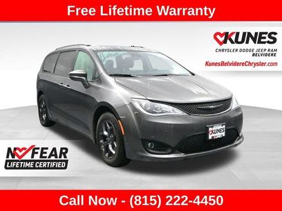 Used 2019 Chrysler Pacifica Limited w/ Advanced Safetytec Group
