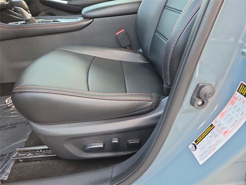 Used 2024 Nissan Sentra SR w/ SR Premium Package FWD image 21