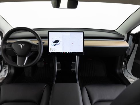 Used 2020 Tesla Model 3 Standard Range RWD image 33
