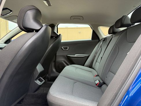 Used 2025 Kia K4 FWD image 28