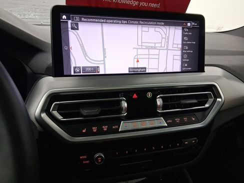 Used 2025 BMW X4 xDrive30i image 23