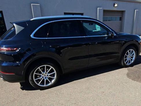 Used 2020 Porsche Cayenne image 8