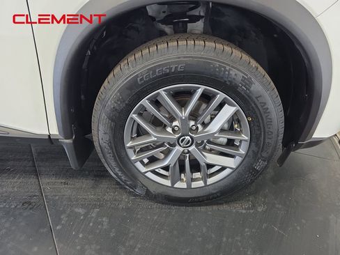 Used 2021 Nissan Rogue S image 33