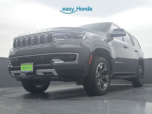 Used 2023 Jeep Wagoneer Series III w/ Preferred Equipment Group AWD/4WD image 28