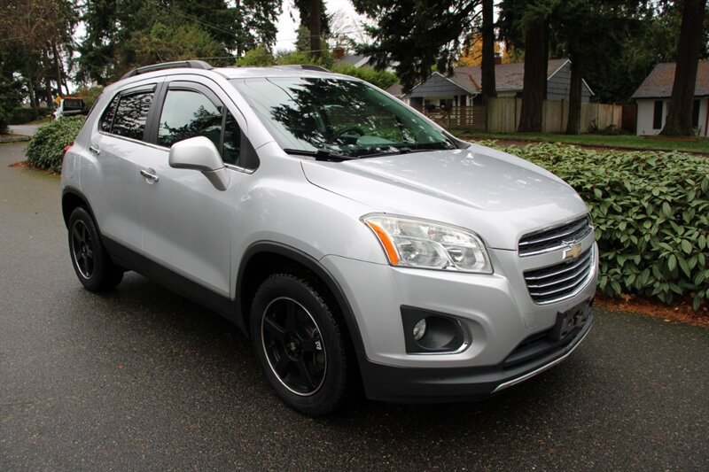 Used 2015 Chevrolet Trax LTZ AWD/4WD image 2
