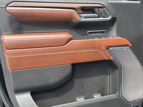 Used 2024 GMC Sierra 1500 Denali Ultimate AWD/4WD image 13