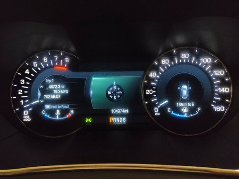 Used 2016 Lincoln MKX Reserve w/ Technology Package FWD image 23