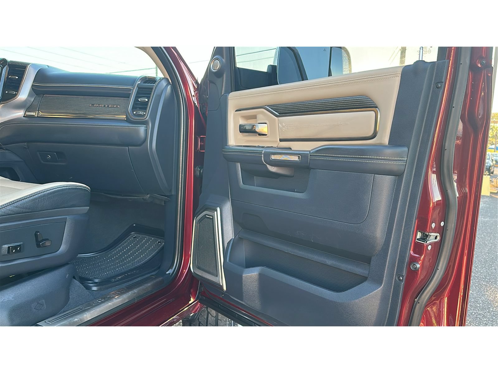 Used 2021 RAM 2500 Limited AWD/4WD image 24